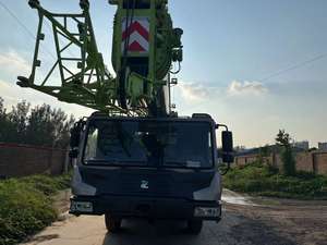 Grúa Móvil Zoomlion ZTC350H de 35 Toneladas, Bien Mantenida, con Sistema Hidráulico Original, Funcionamiento Estable - Product Image 2