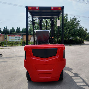Chariot élévateur tout-terrain diesel 4x4 TOHO TH-CPD10 de 1 à 5 tonnes avec déplaceur latéral hydraulique et mât à trois sections – Fabricant professionnel - Product Image 5
