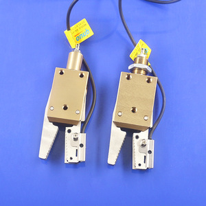 STAR Sprue Clamp Mini Tower Clamp, Accesorio de Sujeción con Ventosa de Vacío y Base de Fijación Cilíndrica para Robots Articulados - Product Image 2