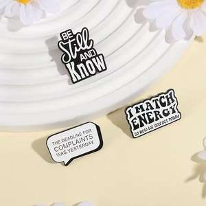 Renkli özel Metal el sanatları broş komik tırnaklar söyleyerek yaka rozetleri çocuklar ve arkadaşlar için komik emaye broş pimleri - Product Image 1