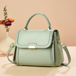 Petit sac à main carré noir de taille moyenne, sac bandoulière quotidien, sac à l'épaule simple et tendance, sac pour femme, printemps 2025 - Product Image 2
