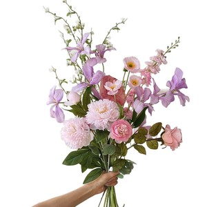 ช่อดอกไฮเดรนเยียและดอกกุหลาบประดิษฐ์ ผ้าไหมคุณภาพสูง เหมาะสำหรับตกแต่งงานแต่งงาน ตกแต่งบ้าน ของขวัญรับปริญญา และพร็อพถ่ายรูป - Product Image 5