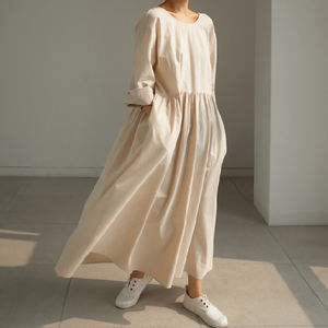 Robe longue décontractée d'été pour femme en lin/coton écologique, à manches longues, avec taille naturelle et broderie boutonnée en tissu tissé - Product Image 3