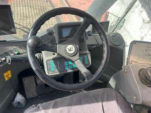 Apilador de Contenedores Kalmar Sanyy de 45 Toneladas, con Potente Motor Diésel, para Minoristas, Maneja Fácilmente Contenedores de Trabajo Pesado - Usado - Product Image 4