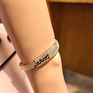 Brazalete de Cristal con Baño de Oro PVD en Acero Inoxidable 316L, Joyería Sostenible con Pedrería para Mujer, Accesorio de Moda - Product Image 3
