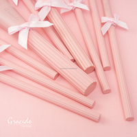 Ensemble de 9 pinceaux de maquillage roses de haute qualité, poils doux blancs, manche en bois, certifié ISO9001 pour les marques de beauté OEM/ODM