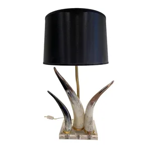 Vente en gros Décoration d'hôtel Lampe de table avec lampes d'appoint design corne d'animaux