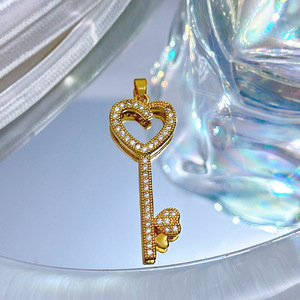 [Cobre Verdadero Dorado] Joyería Artesanal Estilo Coreano y Americano con Microincrustaciones de Circonio, Estilo Heartstrings Key Ins - Product Image 4
