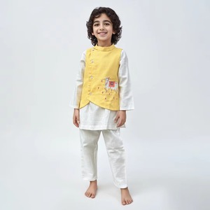 Conjunto de Kurta y Pijama para Niños, Elegante y Cómodo, Ropa Tradicional para Niños, Ideal para Festivales y Eventos, Disponible para la Venta - Product Image 2