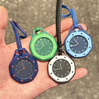 Neue personalisierte Logo-Taschenuhr aus Legierung mit Quarzwerk und Trageriemen, perfektes Jubiläumsgeschenk, Unisex für Männer und Frauen.