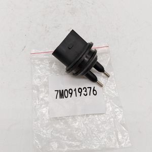 Capteur de niveau de liquide lave-glace 7M0919376 pour VW Volkswagen GTI Beetle Jetta Passat Tiguan <span class=keywords><strong>Audi</strong></span> A3 A4 7M0-919-376 - Product Image 2
