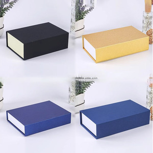 Caja de Embalaje Cosmética Personalizada para el Cuidado de la Piel, Color Azul Mate, Plegable, de Cartón Rígido, Caja de Regalo Magnética Más Vendida - Product Image 3