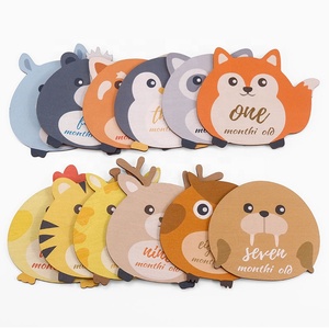 Fabricant record de croissance de bébé <span class=keywords><strong>bonjour</strong></span> monde carte jalon mensuel impression UV animaux <span class=keywords><strong>allemand</strong></span> en bois jalon cartes bébé - Product Image 1