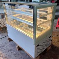 Vitrine à gâteaux commerciale de petite taille, comptoir carré en verre, réfrigérateur pour l'affichage des gâteaux