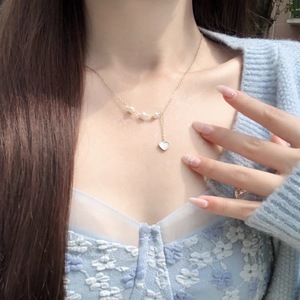 Collar de Perlas de Agua Dulce Naturales, Simple y Hermoso, con Cadena Clavicular Ajustable con Forma de Corazón de Durazno y Fritillaria Blanca, Inspirado en las Hadas - Product Image 5