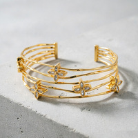 Gelang Manset Wanita Motif Bunga Clover Quatrefoil Berlapis Emas 18K dari Tembaga, Model Terbuka, Grosir