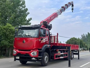 Grue montée sur camion cargo 6x4, grue hydraulique à bras droit de 6 tonnes avec boîte de vitesses et pompe, hauteur de levage de 20 m - Product Image 5