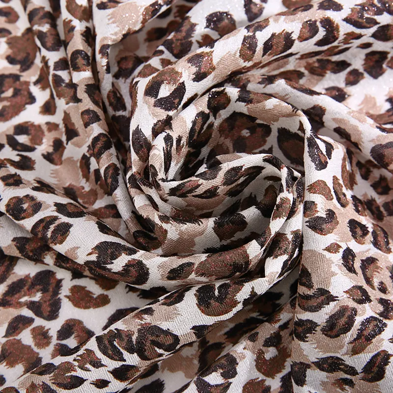 Magasin d'usine vente en gros 125CM 14MM tissu en mousseline de soie imprimé léopard tissu en soie