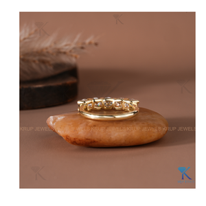 แหวนครบรอบห้าหินพรีเมียมประดับเพชรในทองคำขาว 18K แหวนแต่งงานสำหรับผู้หญิง เครื่องประดับชั้นดี ออกแบบตามสั่ง - Product Image 3