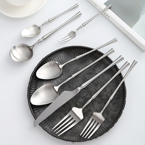Ensemble <span class=keywords><strong>de</strong></span> <span class=keywords><strong>couverts</strong></span> modernes en acier inoxydable 304 <span class=keywords><strong>de</strong></span> Chine, finition mate, design minimaliste, pour cadeaux d'entreprise - Product Image 4