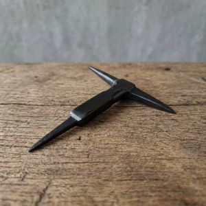 Yunque de Hierro Fundido Tipo T de Alta Resistencia para Joyería, Herramienta para Aplanar, Dar Forma y Dar Precisión a Metales | GS07 - Product Image 3
