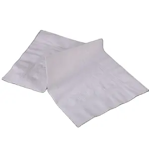 软便宜的个性化餐巾婚礼餐厅 23*23 OEM 白纸压花 1/2 层简单包装 100% 木材纸浆印刷