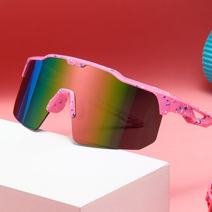 <span class=keywords><strong>Gafas</strong></span> de <span class=keywords><strong>Ciclismo</strong></span> para Niños OEM UV400, Lentes de PC de Una Pieza, <span class=keywords><strong>Gafas</strong></span> de Sol Deportivas para Bicicleta, Correr al Aire Libre, Deportes Infantiles, <span class=keywords><strong>Ciclismo</strong></span> de Carretera - Product Image 1