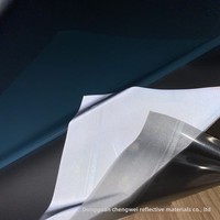 Film thermocollant réfléchissant élastique gris clair pour machine de découpe, vinyle HTV réfléchissant pour le désherbage et la création de motifs DIY