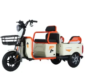 İki kişilik üç tekerlekli beyaz elektrikli üç tekerlekli bisiklet elektrik motorlu Scooter