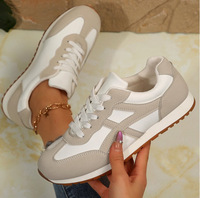 2025 nouveaux vêtements de sport chaussures pour femmes décontractées jetables en gros de grande taille pour la saison d'automne et de printemps du fabricant