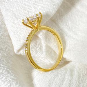 แหวนเพชร CZ หกแฉกแบบปรับแต่งได้ ดีไซน์หรูหรา ชุบทอง 18K แหวนเพชรคิวบิกเซอร์โคเนียสำหรับผู้หญิง - Product Image 5