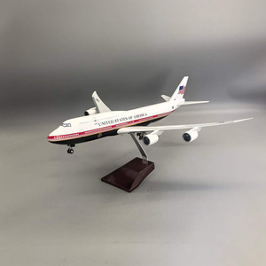 Modelo de Avión de Resina <span class=keywords><strong>Boeing</strong></span> 747-8 Air Force One a Escala 1/150 de 47 cm con Luces LED y Tren de Aterrizaje - Product Image 2