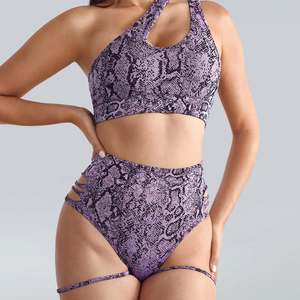 <span class=keywords><strong>Ensemble</strong></span> deux pièces pour femmes, <span class=keywords><strong>sport</strong></span> et fitness, imprimé à carreaux, soutien-gorge asymétrique et <span class=keywords><strong>short</strong></span> skinny déchiré taille haute - Product Image 1