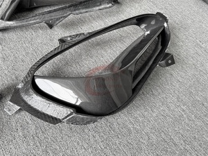 Bouches d'aération de garde-boue arrière en fibre de carbone sèche de style OEM pour <span class=keywords><strong>Ferrari</strong></span> <span class=keywords><strong>SF90</strong></span> - Product Image 4