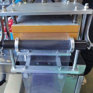 Machine d'emballage sous blister automatique et économique pour <span class=keywords><strong>mini</strong></span>-blocs de miel, <span class=keywords><strong>beurre</strong></span> et confiture - Product Image 2