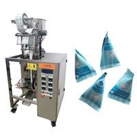 Machine d'emballage automatique multifonctionnelle pour sachets triangulaires, remplissage et découpe, pour aliments et boissons, avec matériaux plastiques/papiers
