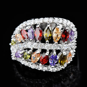 Anello di Lusso con Zirconi Colorati a Forma di Marquise per Donne, Elegante Gioiello da Dito alla Moda - Product Image 6