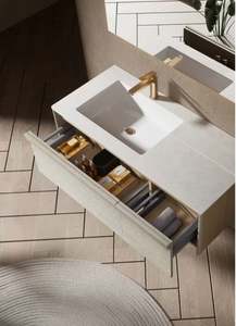 Meuble-lavabo de salle de bain flottant en bois massif de style français avec processus de peinture et plan de travail en dalle de roche blanche - Product Image 4