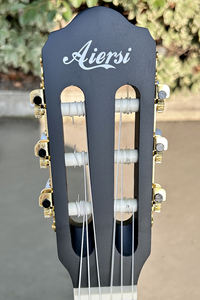 Aiersi Factory Prix <span class=keywords><strong>de</strong></span> gros <span class=keywords><strong>Guitare</strong></span> <span class=keywords><strong>classique</strong></span> <span class=keywords><strong>haut</strong></span> <span class=keywords><strong>de</strong></span> <span class=keywords><strong>gamme</strong></span> pouces avec finition mate Fabrication <span class=keywords><strong>de</strong></span> bois <span class=keywords><strong>de</strong></span> tilleul - Product Image 4