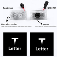 2pcs Lumière de Logo de Porte de Voiture Double Mode HD Projecteur LED Lumière de Bienvenue 6V Nouvelle Condition Compatible avec les Accessoires Tesla