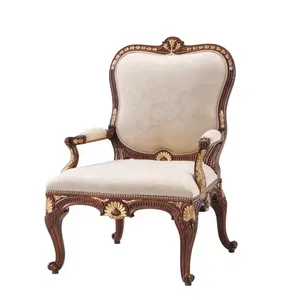 Fauteuil de salle à manger en bois sculpté à la feuille d'or Louis Rococo français avec fauteuil d'accent en velours à motifs fantaisie de haute qualité