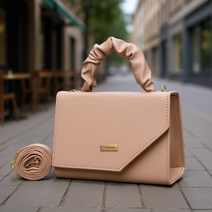 Borsa a Tracolla da Donna Cailin in Microfibra Sintetica Color Nude Stile Moderno Accessorio per il Trucco - Product Image 2