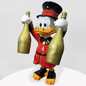 Chine usine fabricant Donald canard Sculpture fibre de verre galerie décorée dessin animé monopole canards décorer résine artisanat - Product Image 1
