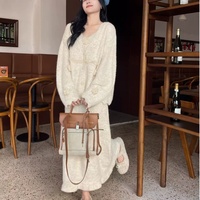 Ensemble 2 pièces décontracté pour femme : Cardigan en maille florale 3D et robe camisole douce – Collection 2026