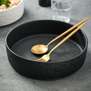 Grand bol à soupe et à poisson mariné en céramique japonaise, noir et blanc, sous glaçure colorée, au design esthétique, pour hôtels et réceptions - Product Image 5