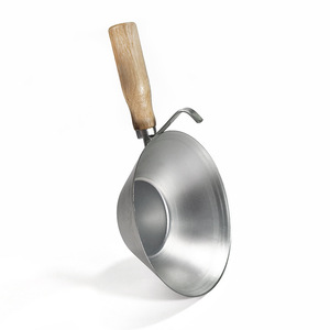 Peng Gong Galvanized Iron Cement Bowl With Wooden Handle Building Decoration Tool - Product Image 4