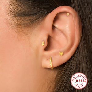ROXI Vente en gros Boucles d'oreilles clous en argent sterling S925 avec diamant œil de cheval pour femmes - Product Image 4