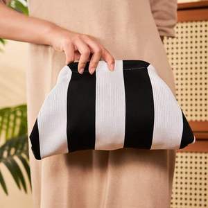 Borse da <span class=keywords><strong>donna</strong></span> in tessuto a maglia per <span class=keywords><strong>uncinetto</strong></span> pochette da <span class=keywords><strong>donna</strong></span> con pochette a forma di gnocco arricciato a nuvola <span class=keywords><strong>borsa</strong></span> Casual per il trucco - Product Image 6