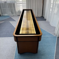 Table de shuffleboard avec cadre en verre trempé, table de jeu de luxe, surface de jeu en bois massif, logo personnalisé, taille personnalisée