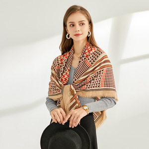 Nouvelle Écharpe Foulard Carré Grande Taille en Polyester Imprimé à Carreaux Classique Musulman, Tendance et Décoratif, Protection Solaire pour Femme - Product Image 3